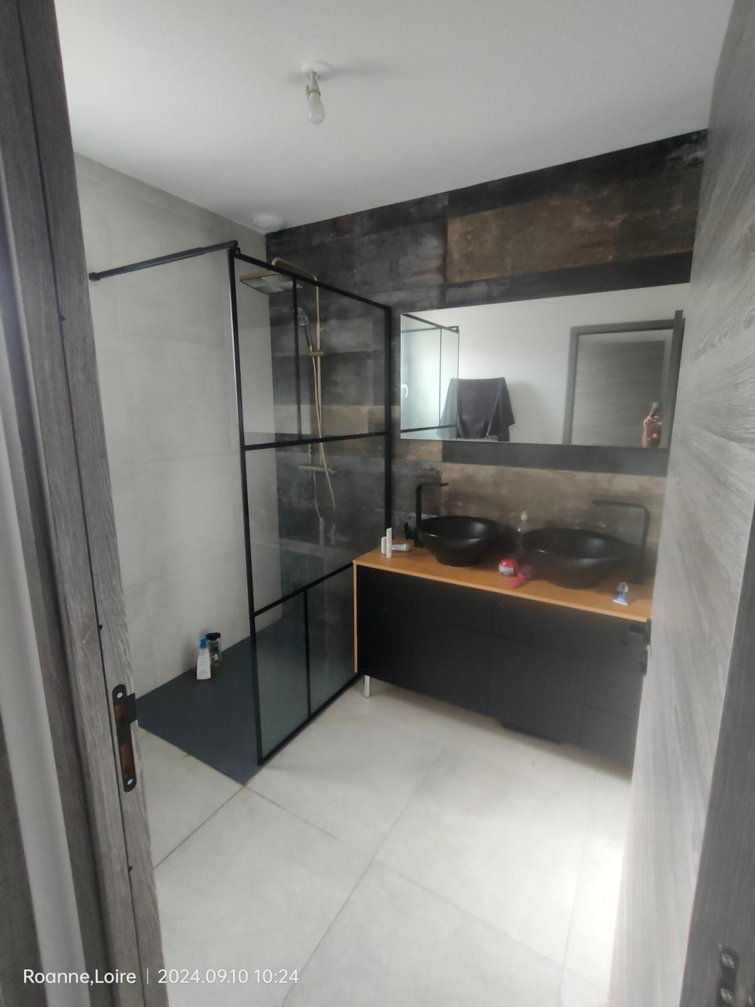 Chambre Dans Maison Plain-Pied Moderne Roanne Exterior photo